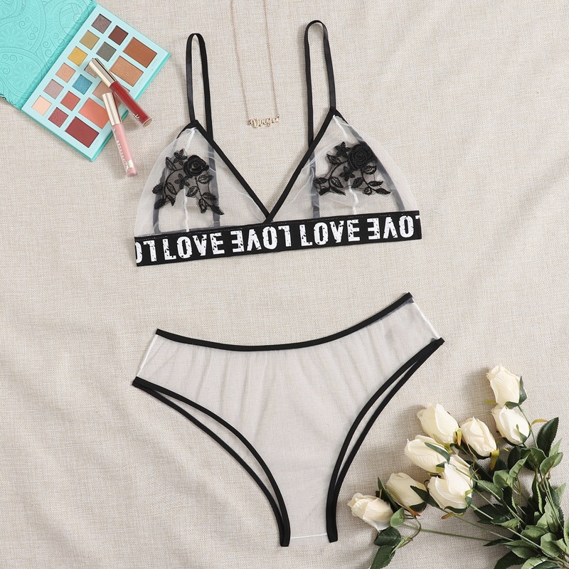 

Plus Floral Pattern Mesh Letter Tape Lingerie Set, Black and white