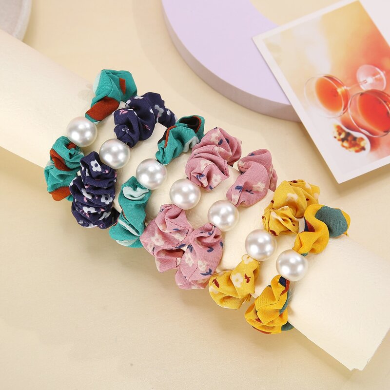 

3pcs Random Faux Pearl Scrunchie, Multicolor