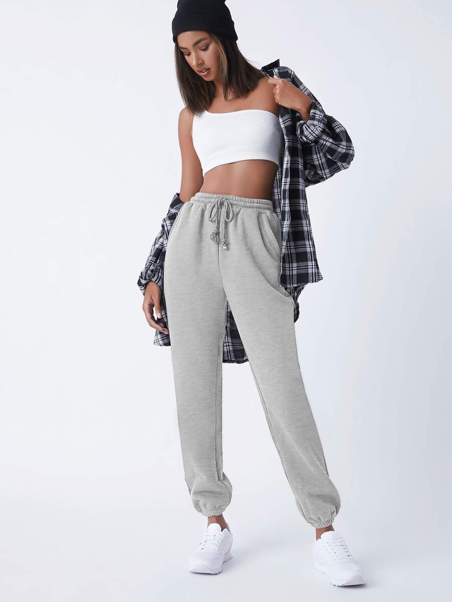 SHEIN BASICS 含棉腰部抽繩斜口袋素色搖粒絨束腳褲 - 淺灰色 - 查看 1