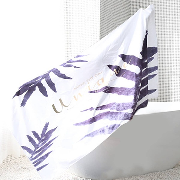

Leaf Print Bath Towel, Multicolor