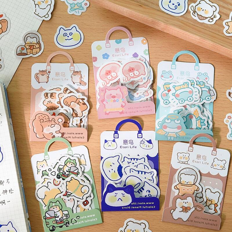 

40pcs Random Cartoon Sticker, Multicolor