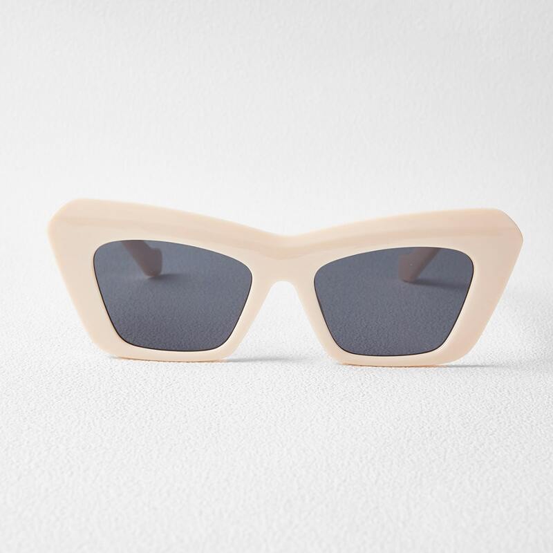 

CAT EYE SUNGLASSES