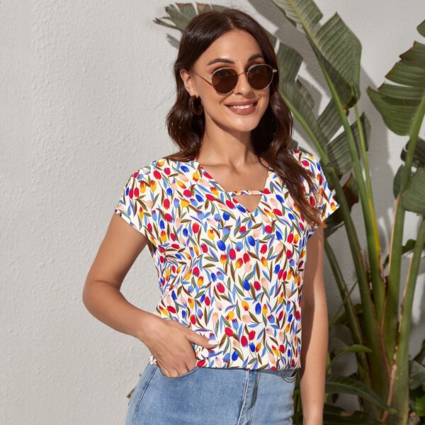 

Allover Floral Print Keyhole Neckline Blouse, Multicolor