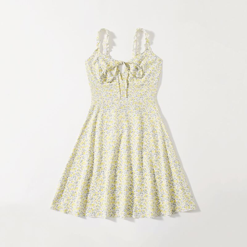 

Ditsy Floral Tie Front Frill Dress, Multicolor