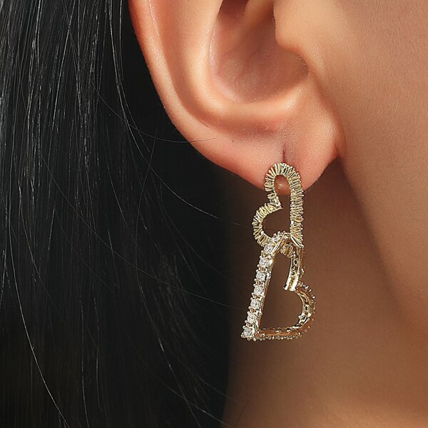 

Rhinestone Decor Heart Drop Earrings, Gold