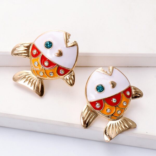 

Fish Design Stud Earrings, Multicolor