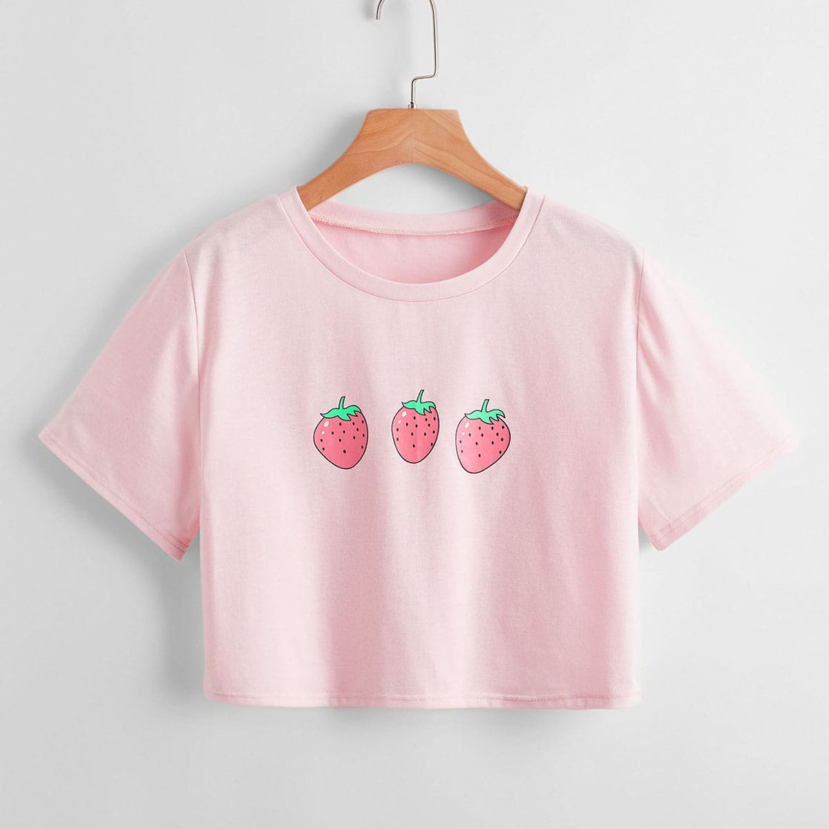 

Strawberry Graphic Crop Tee, Baby pink