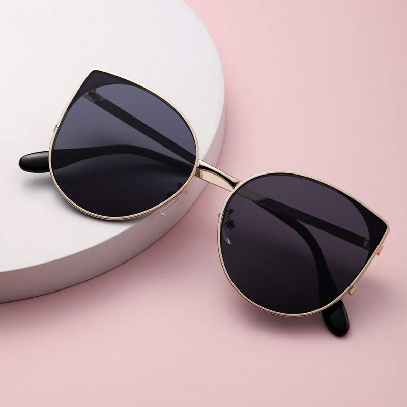 

Metal Cat Eye Sunglasses