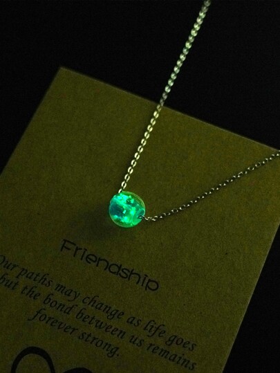 قلادة بديكور كرة دائري تشع في الظلام