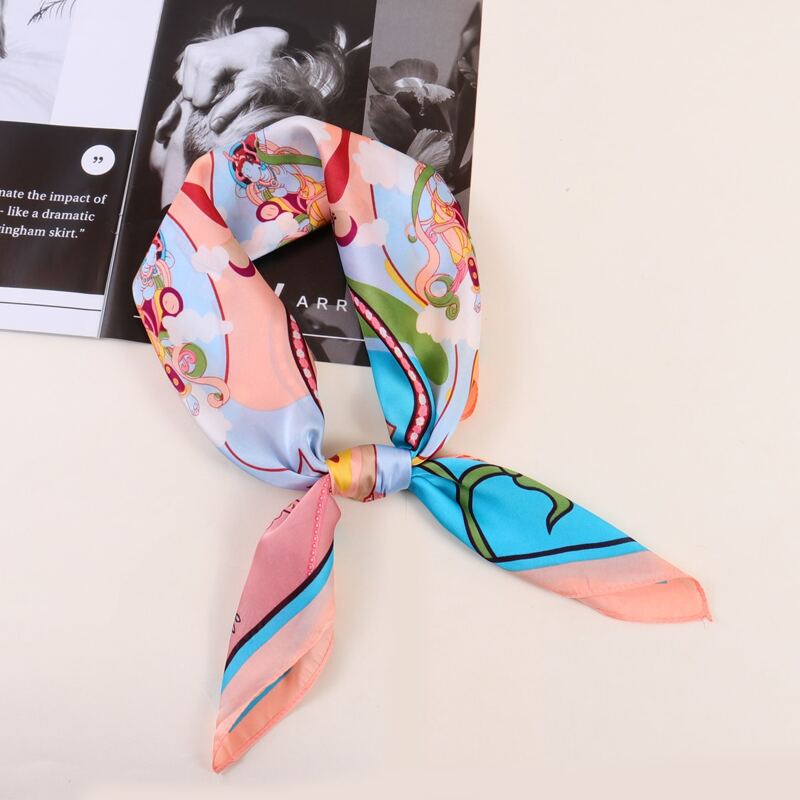 

Floral Pattern Bandana, Multicolor