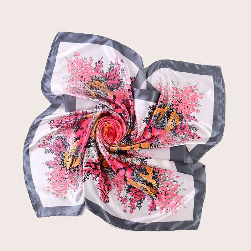 

Floral Pattern Bandana, Multicolor
