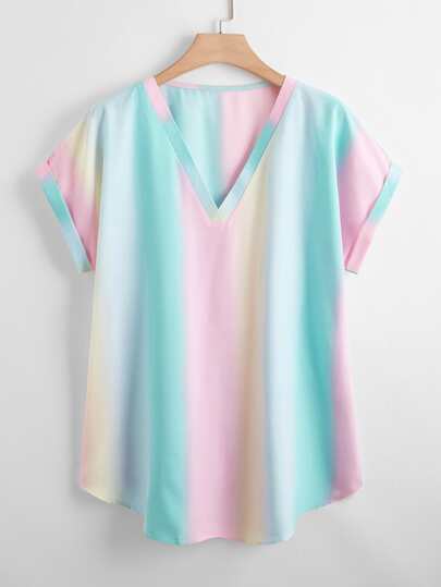 بلوزة باكمام واسعة بعنق V ألوان متدرجة مقاس كبير