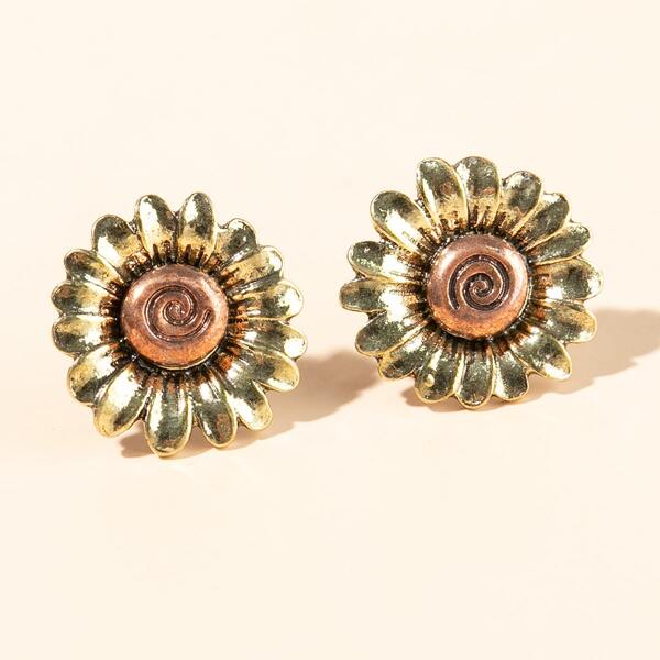 

Flower Decor Stud Earrings, Ancient bronze