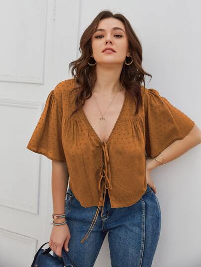 لباس علوي قصير بعقد امامي منقط سويسري مقاس كبير