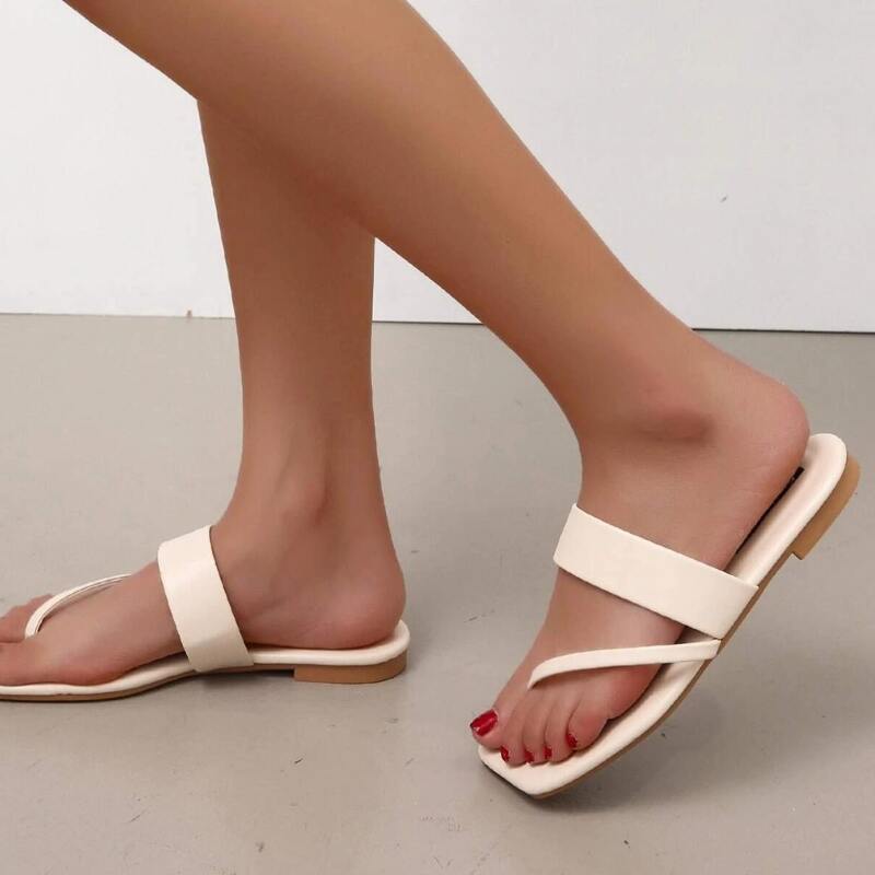 

Minimalist Flat Sandals, Beige