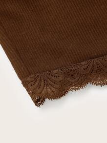 SHEIN Qutie Top de tirantes corto con encaje en contraste - Café integral - Ver 3
