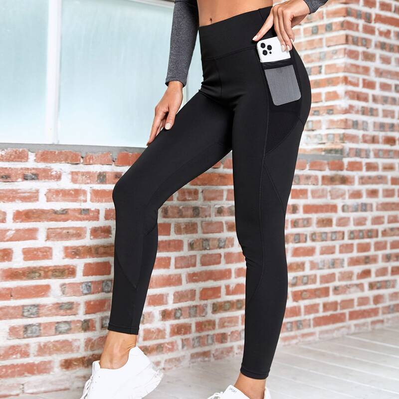 

Solid Crop Sports Leggings With Phone Pocket, Black