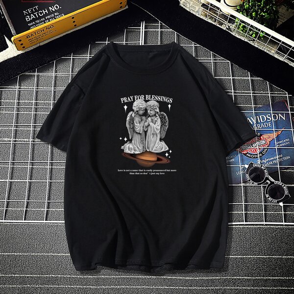 

Men Letter And Sculpture Print Tee, Black