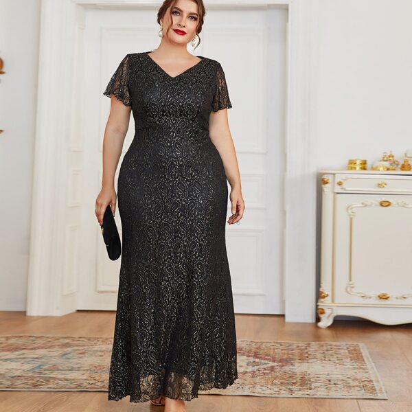 

Plus Paisley Pattern Fitted Dress, Black