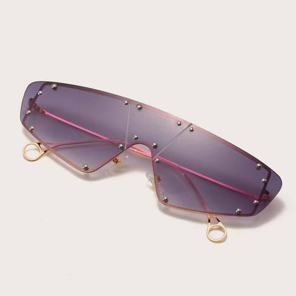 

Rivet Decor Sunglasses