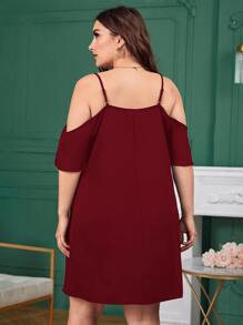 SHEIN 大碼缺口領挖肩連衣裙