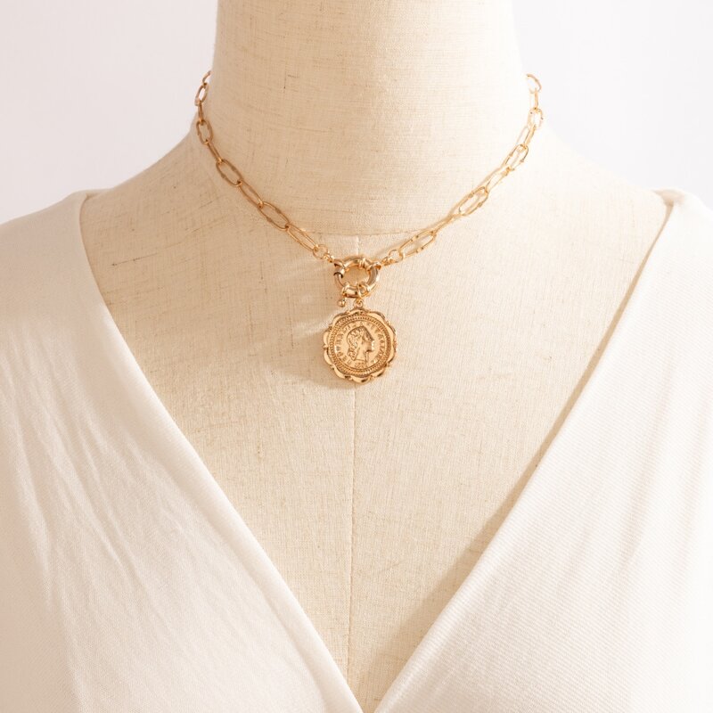 

Coin Pendant Necklace, Gold