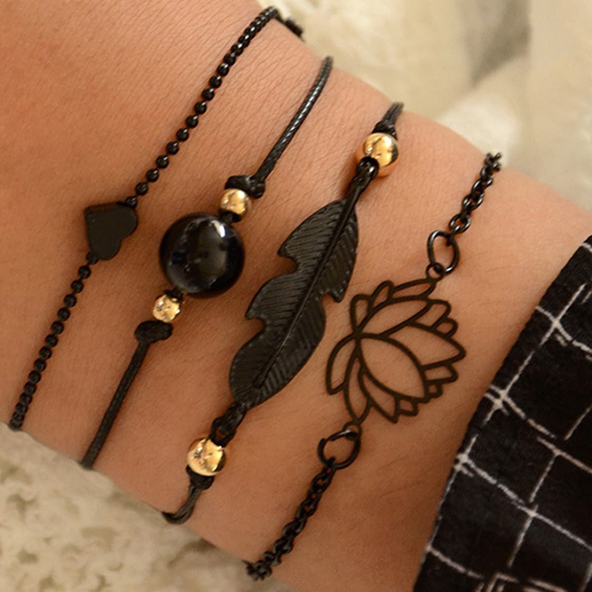 

4pcs Leaf & Floral Chain Bracelet, Black