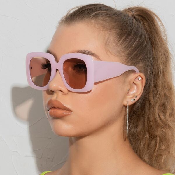 

Square Frame Sunglasses