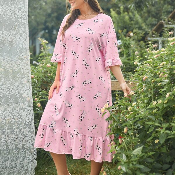 

Plus Allover Cow Print Ruffle Hem Night Dress, Baby pink