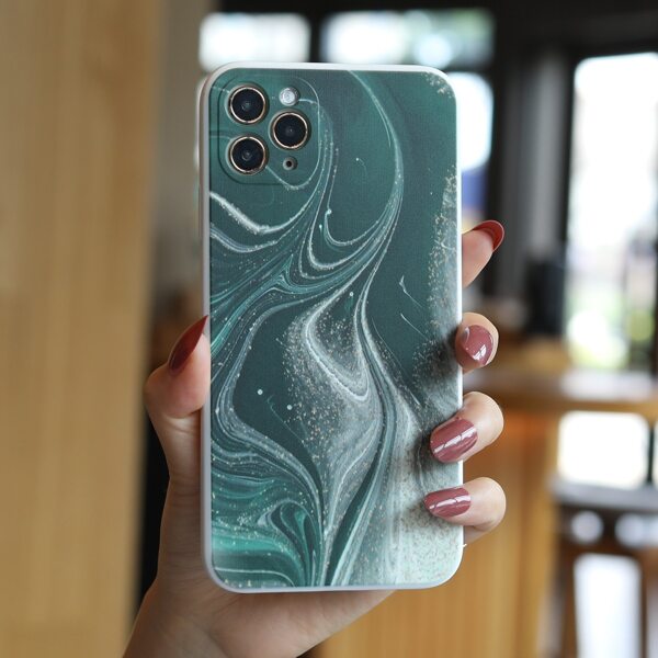 

Abstract Fluid Pattern Phone Case, Multicolor