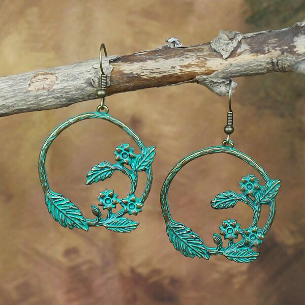 

Flower & Leaf Design Drop Earrings, Ancient bronze