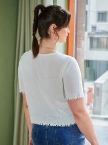 Calvaya 大碼挖空前做舊下擺針織上衣 - 白色 - 查看 2