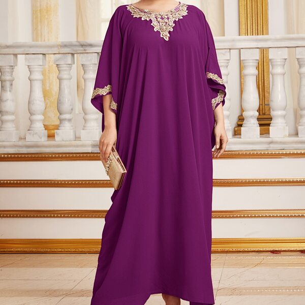 

Plus Appliques Detail Dolman Sleeve Dress, Purple