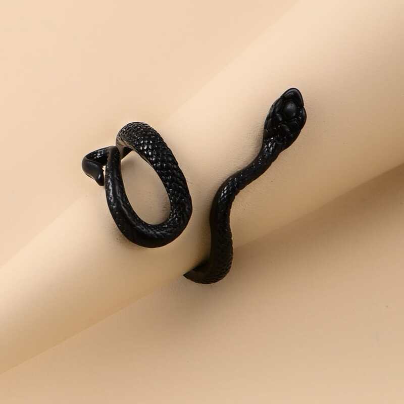 

Serpentine Design Ring, Black
