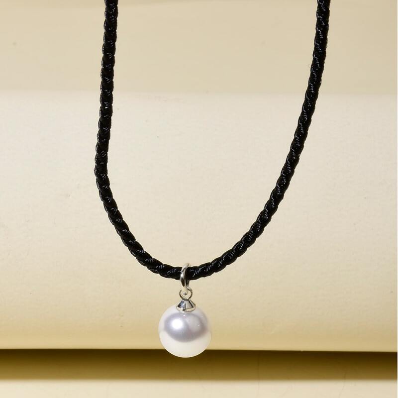 

Faux Pearl Pendant Necklace, Black