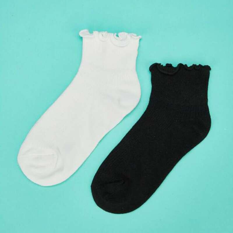 

2pairs Frill Trim Ankle Socks, Black and white
