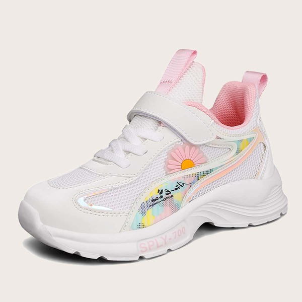 

Girls Daisy Patch Mesh Sneakers, White