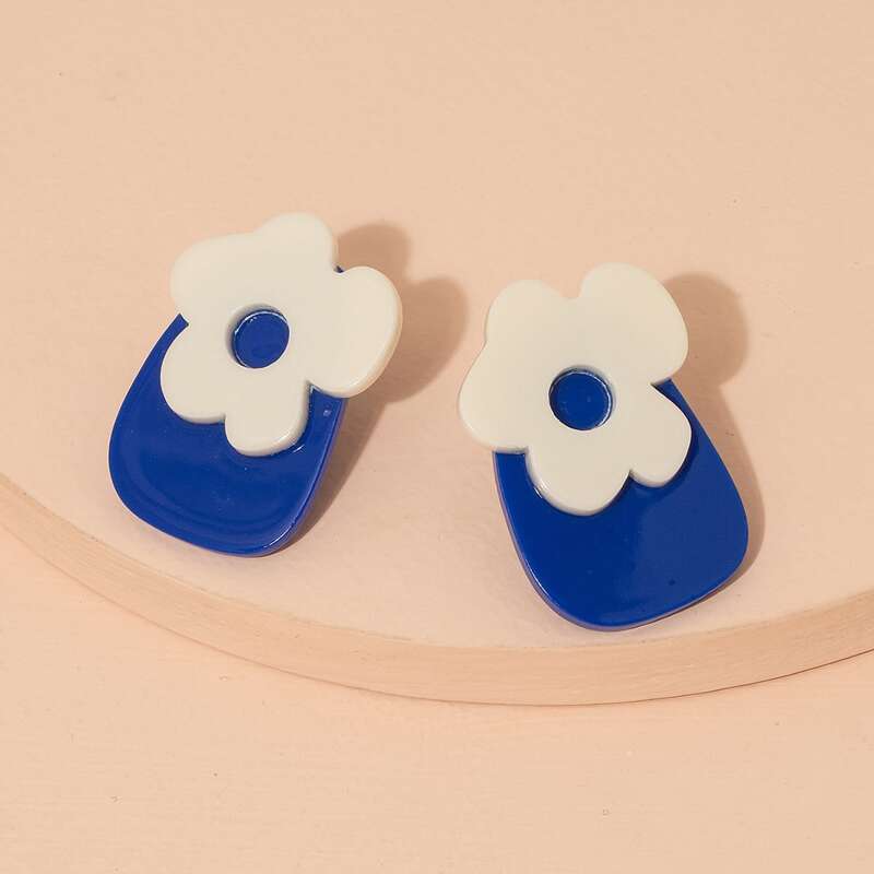 

Flower Stud Earrings, Multicolor