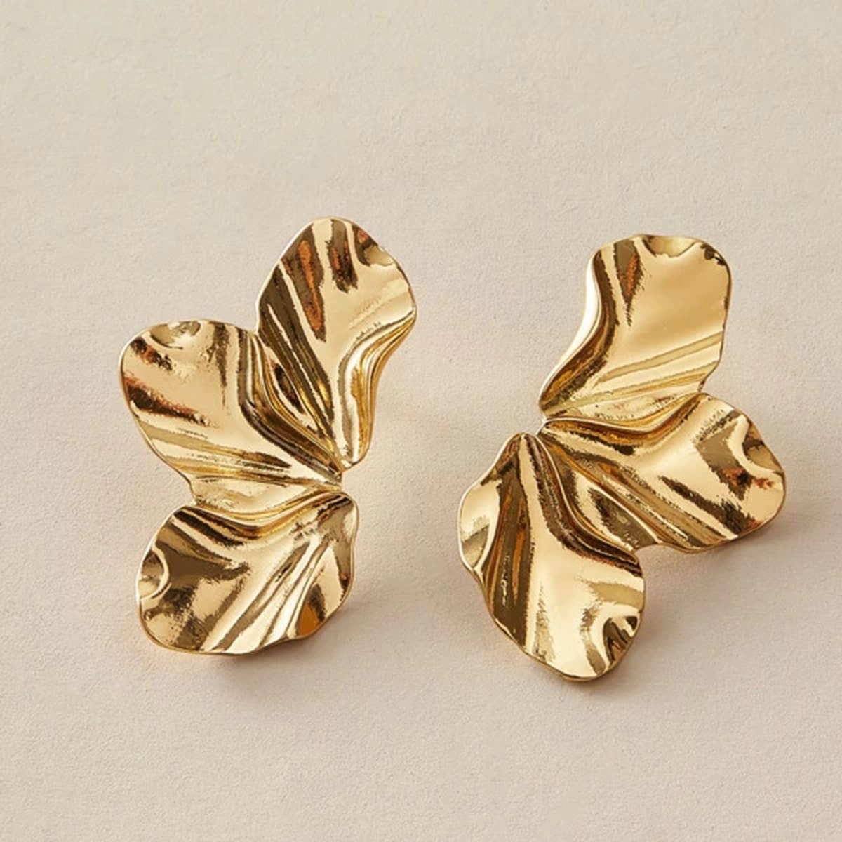 

Metal Stud Earrings, Gold