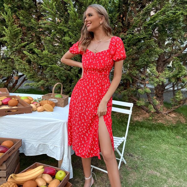 

Ditsy Floral Shirred Split Thigh Dress, Red
