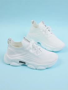 Women's White Road Running Shoes With Letter Pattern And Lace-Up Design Ideal For Yoga