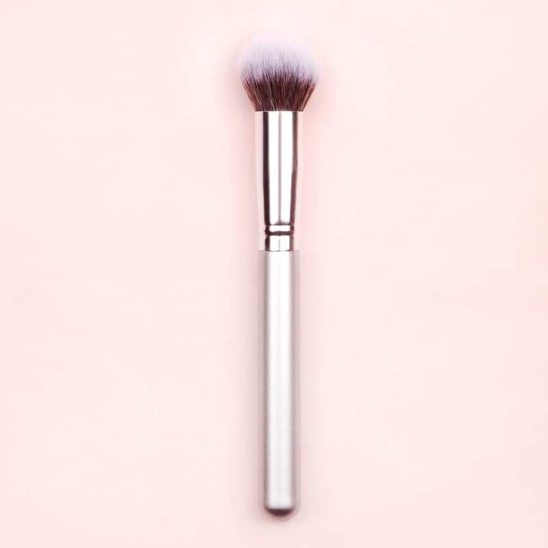

1pc Blush Brush, Silver