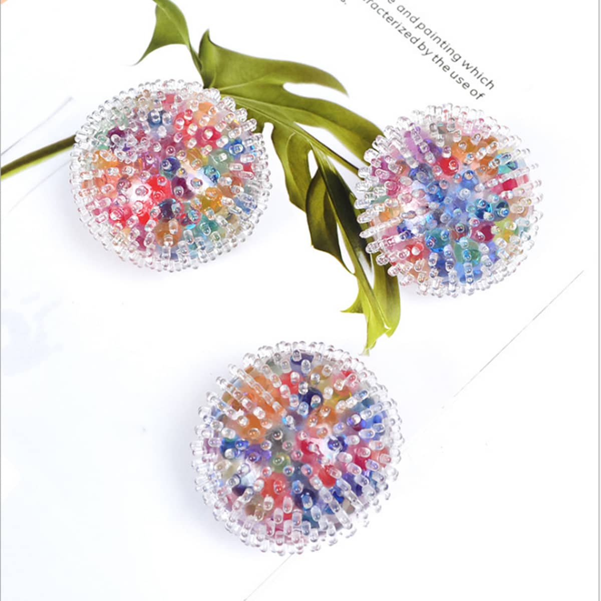 

1pc Ball Shaped Squeeze Toy, Multicolor