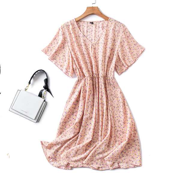

Plus Butterfly Sleeve Ditsy Floral Dress, Pink