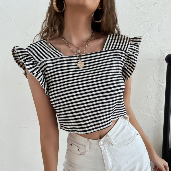 

Gingham Ruffle Sleeve Top, Black and white