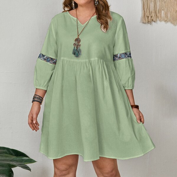 

Plus Contrast Embroidery Mesh Smock Dress, Green