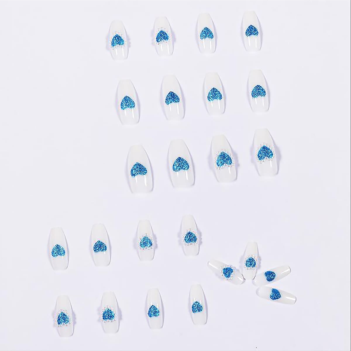

24pcs Heart Fake Nail, Blue