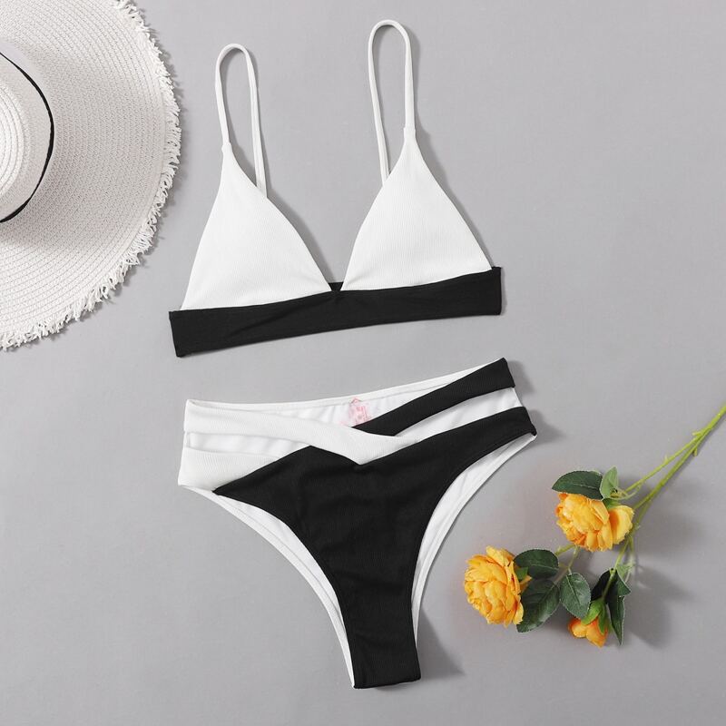 

Colorblock Cut Out Bikini Swimsuit, Black and white