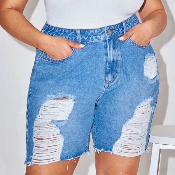 

Plus Ripped Chain Detail Denim Shorts, Light wash