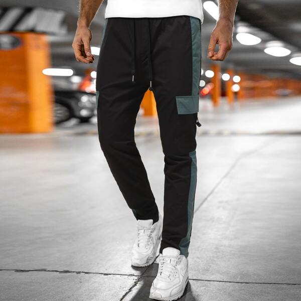 

Men Colorblock Drawstring Waist Cargo Pants, Black
